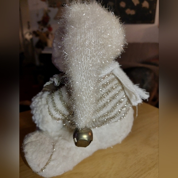 Vintage* Rare 80s White Christmas Gift-Giving Sitting Teddy Bear. - Picture 4 of 7